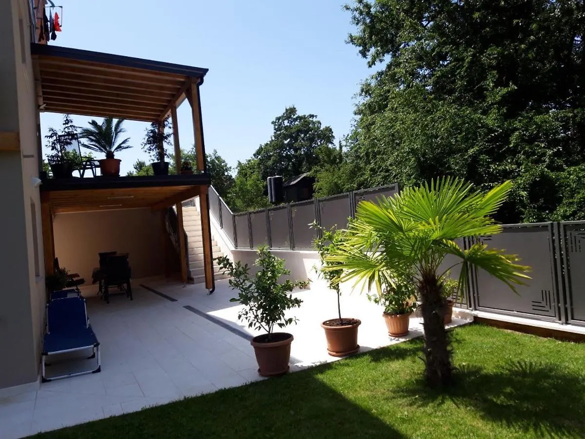 بوريتش Zagar Apartment With Jacuzzi 0*,  كرواتيا